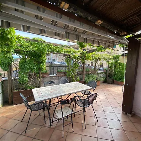 Affittacamere Licenza N.1 Presso La Magica Torre Pitigliano Exterior photo