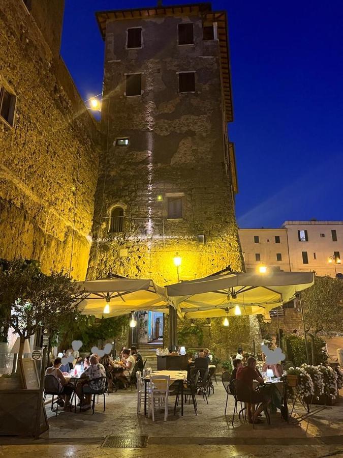 Licenza N.1 Presso La Magica Torre Pitigliano